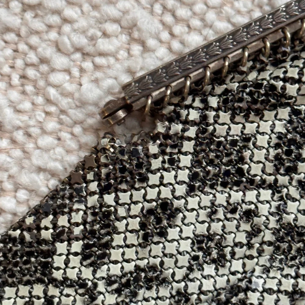 Vintage Mandalian Mesh Purse - Picture 13 of 14